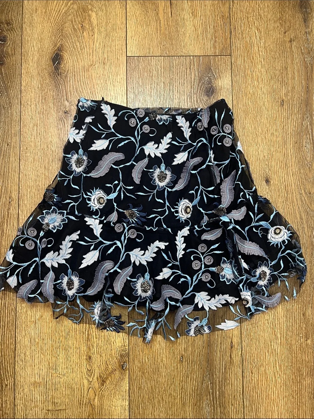 Sandro Paris Black Embroidered Floral Flare Mini Skirt Size 1/S/4US